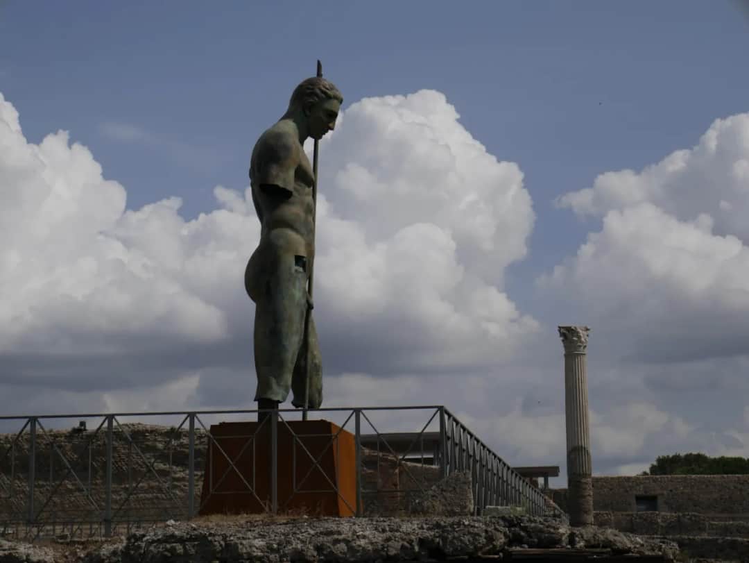 Igor Mitoraj w Pompejach: Antyk spotyka współczesność zobacz!